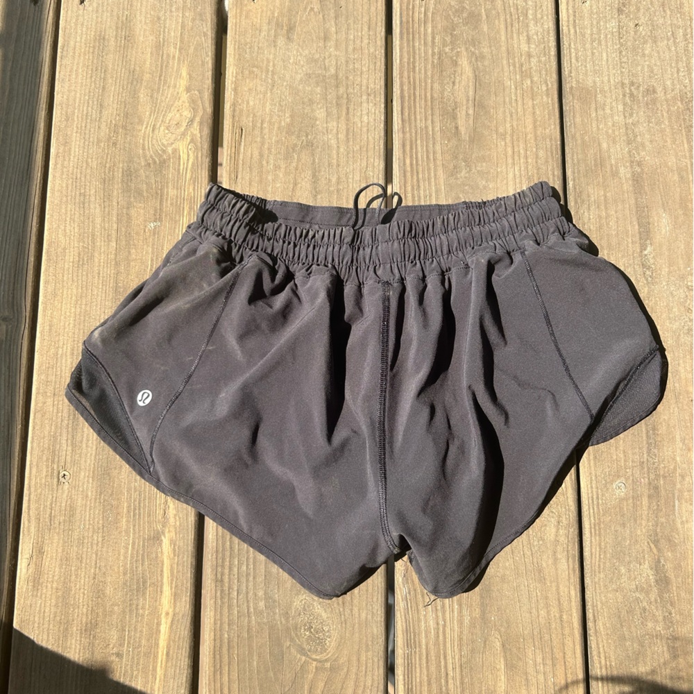 Lululemon Hotty hot short 2.5in